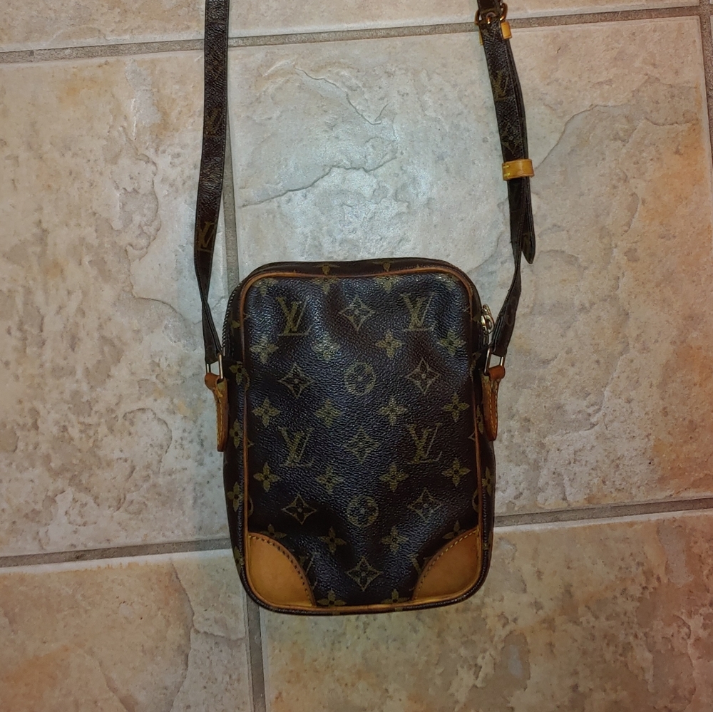 2003 Louis Vuitton Danube - Picture 2 of 8